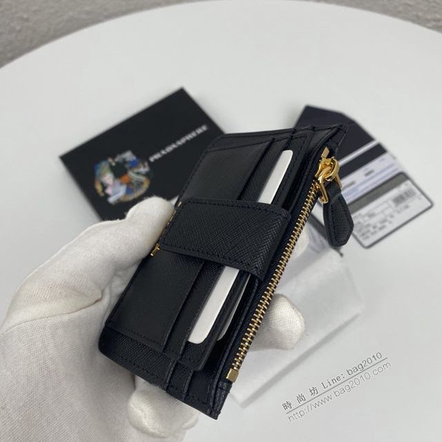 prada卡包 普拉達專櫃最新爆款 Saffiano皮革卡片夾 1MC038 prada爆款女士卡包  pyd2145